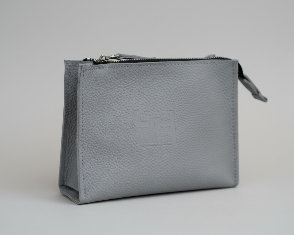 Сіра шкіряна косметичка LiMiTi